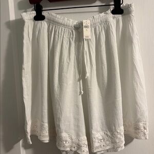 Aerie White linen Lace Trim Shorts